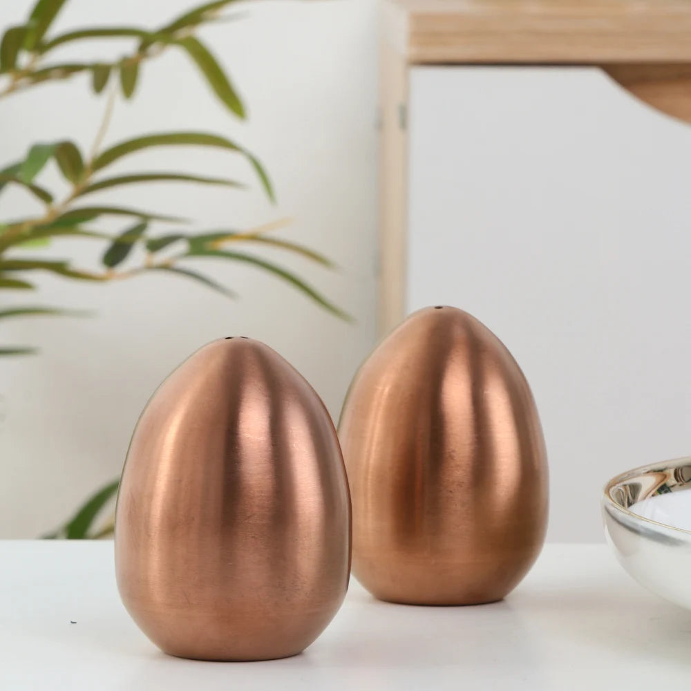 1/2PCS Salt Spice Pepper Shaker Stainless Steel Egg Shaped Condiment Bottle Kitchen Gadgets Metal Salt Pepper Holder Seasoning
