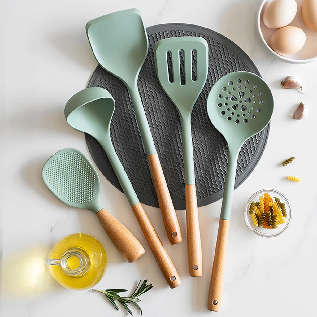 5pcs Silicone Kitchen Utensils Set Wooden Handle Non-stick Spatula