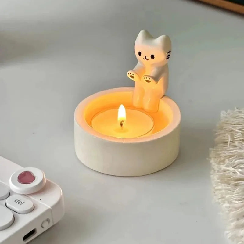 Adorable Cat-Shaped Candle Holder: Aromatherapy Decor for Desk